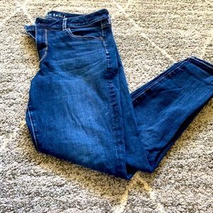 American Eagle Hi-Rise Jegging